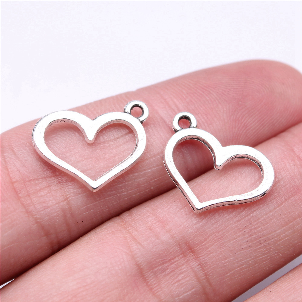 Mini Hollow Heart Vintage Coup - Vintage Fashion Jewelry Necklaces ulasan dan harga